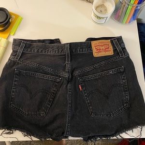 Black Levi’s high wasted jean shorts